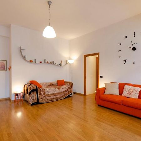 Joivy Apt For 4, Metres From Beach, In ססטרי לבאנטה מראה חיצוני תמונה